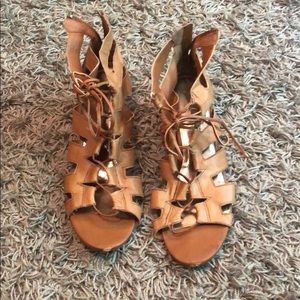 Steve Madden nude sandals